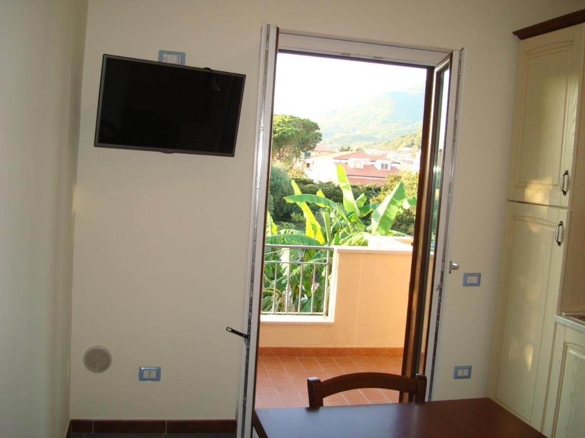 Guest House Mare E Luna Фиумефредо Бруцио Екстериор снимка