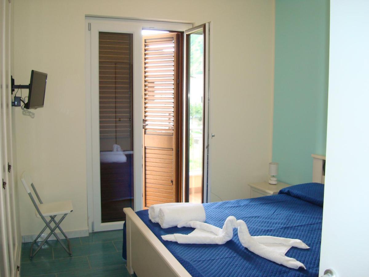 Guest House Mare E Luna Фиумефредо Бруцио Екстериор снимка