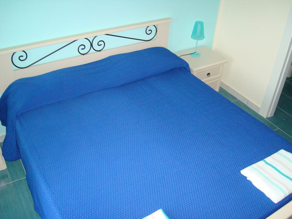 Guest House Mare E Luna Фиумефредо Бруцио Стая снимка