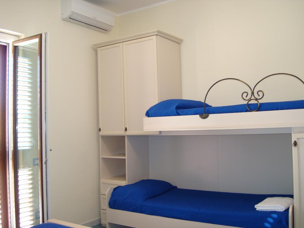 Guest House Mare E Luna Фиумефредо Бруцио Екстериор снимка