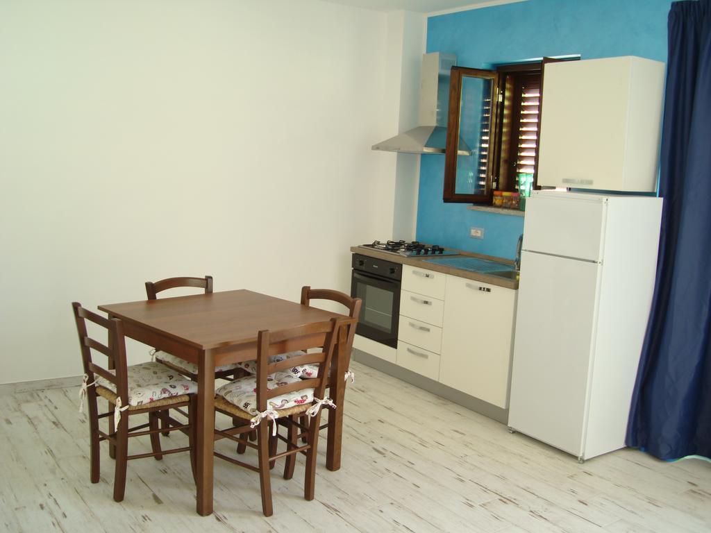 Guest House Mare E Luna Фиумефредо Бруцио Екстериор снимка