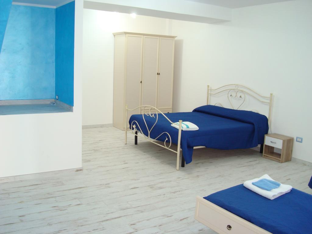Guest House Mare E Luna Фиумефредо Бруцио Екстериор снимка