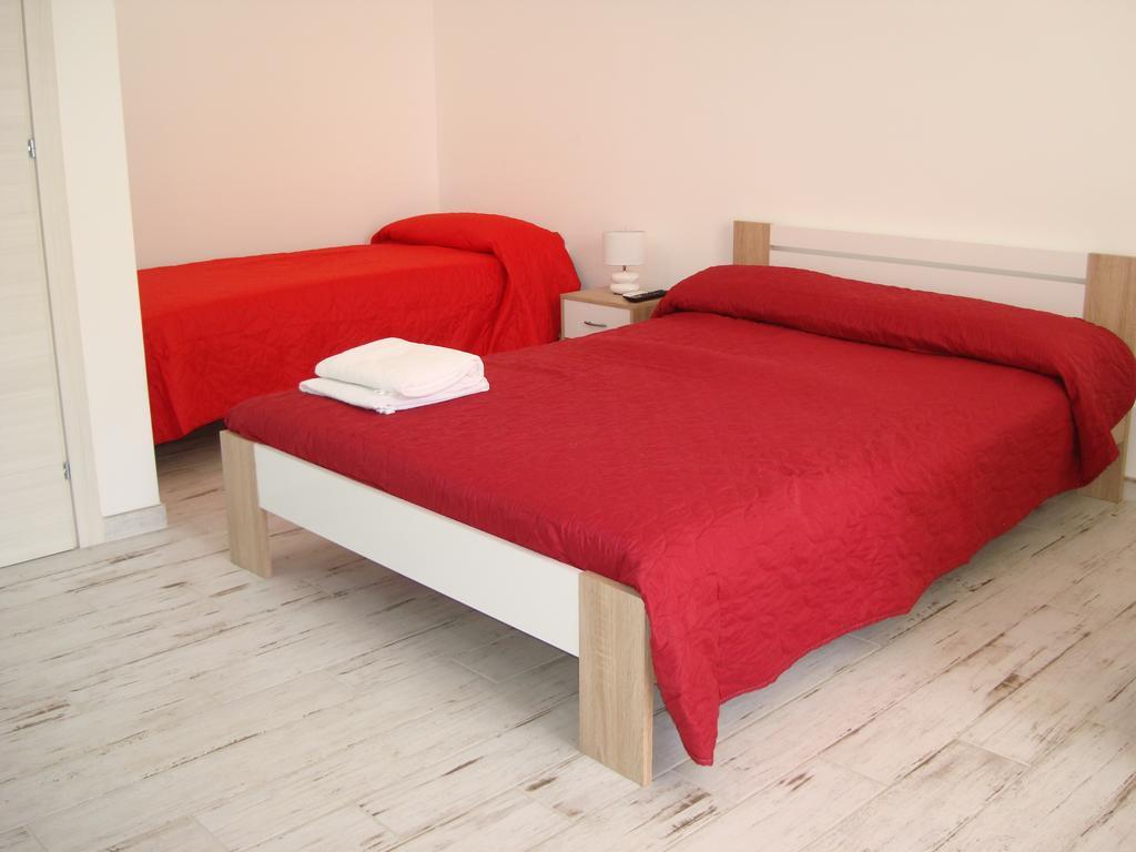 Guest House Mare E Luna Фиумефредо Бруцио Екстериор снимка