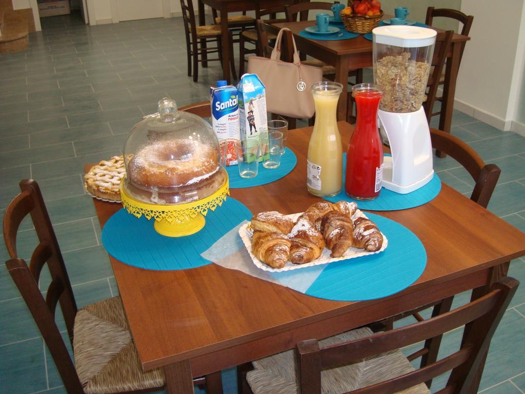 Guest House Mare E Luna Фиумефредо Бруцио Екстериор снимка